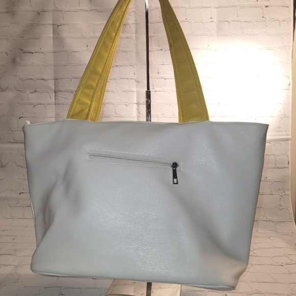 Victoria Leland designs. Unique leather handbag/shoulder bag - Picture 6 of 9